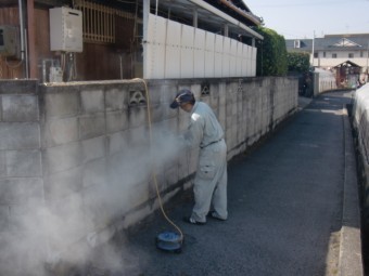 岸和田市土生町の屋根葺き替えに伴う塀撤去