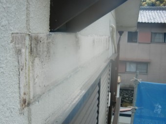 岸和田市大沢町の落下した庇の復旧工事 2日目