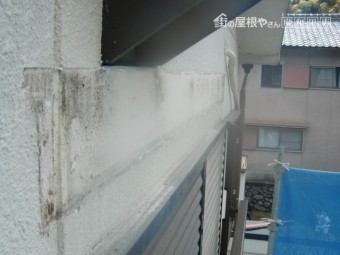 岸和田市大沢町の落下した庇の復旧工事 2日目