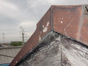 岸和田市摩湯町の屋根の破風現況