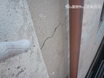 岸和田市の外壁の構造クラック