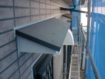 岸和田市尾生町の庇回りなどのシーリング打ち替え完了