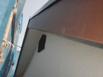 岸和田市摩湯町の破風板板金巻き