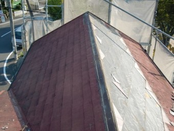 岸和田市上松町でスレート屋根の葺き替え工事着工 既存瓦撤去