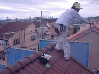 岸和田市西之内町の屋根塗装の養生