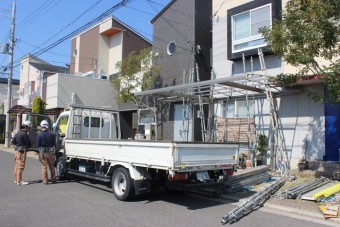 貝塚市の足場設置状況
