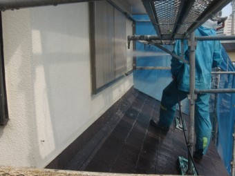 岸和田市土生町の高圧洗浄で雨戸なども洗浄