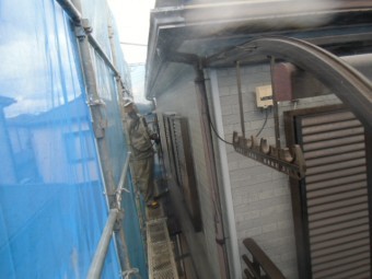 岸和田市尾生町の外壁高圧洗浄