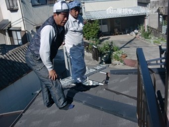 泉佐野市の雨漏り状況確認