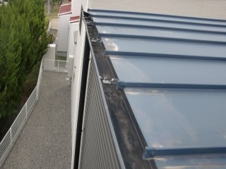 高石市の雨樋の詰まり掃除完了