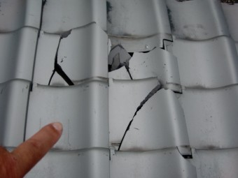 熊取町の台風被害に遭った屋根の状況