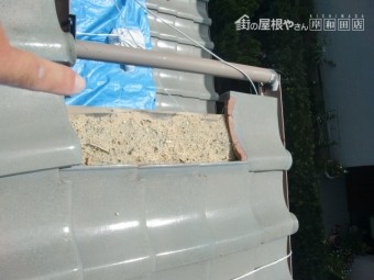 阪南市の屋根現調・袖瓦の飛散