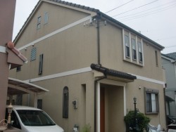 岸和田市西之内町の塗装前の外観