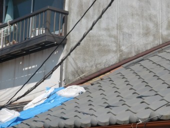 岸和田市ののし瓦のズレ