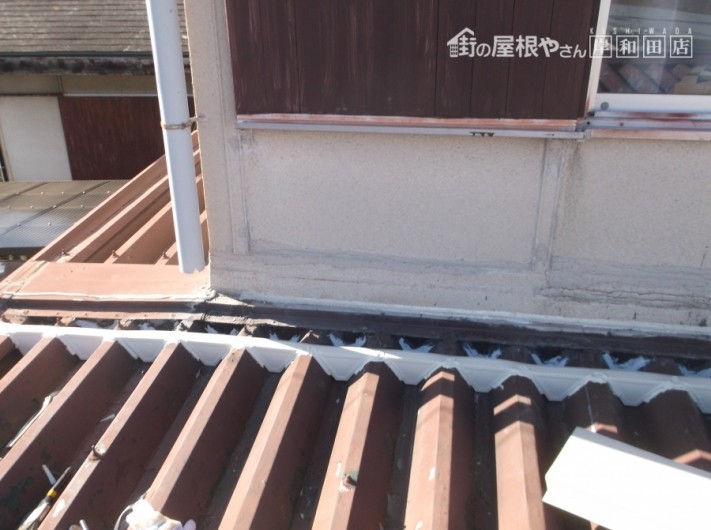 泉南郡岬町の屋根の面戸