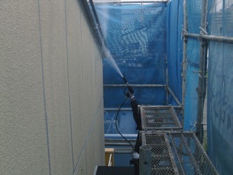 貝塚市の屋根のケラバも洗浄