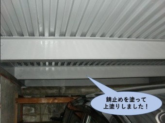 岸和田市のガレージを錆止めを塗って上塗りしました!