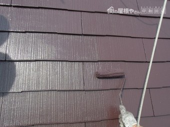泉佐野市俵屋で屋根の上塗り塗装に入りました!