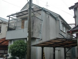 岸和田市極楽寺町のカビ除去もした外壁と屋根塗装 現況