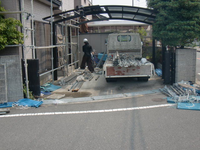 岸和田市八田町のカーポートのポリカ板撤去