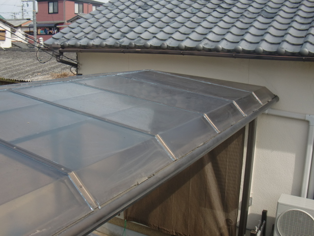 岸和田市吉井町のカーポートの屋根補修完了
