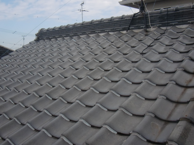 貝塚市の温水器を撤去した屋根