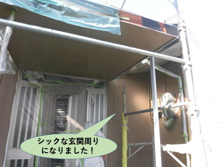 岸和田市の塗装工事でシックな玄関周りになりました