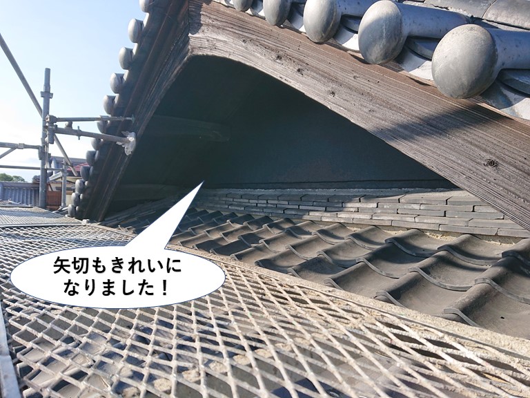 岸和田市の風切丸部の丸瓦の修復と面戸漆喰の施工をし飛散した瓦を修復　お客様の声