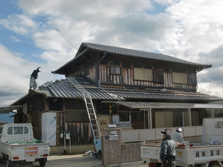 岸和田市東大路町の和瓦の屋根の葺き替え工事7日