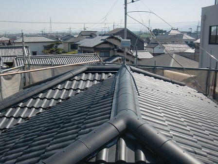 岸和田市土生町で屋根の洋瓦葺き替え工事