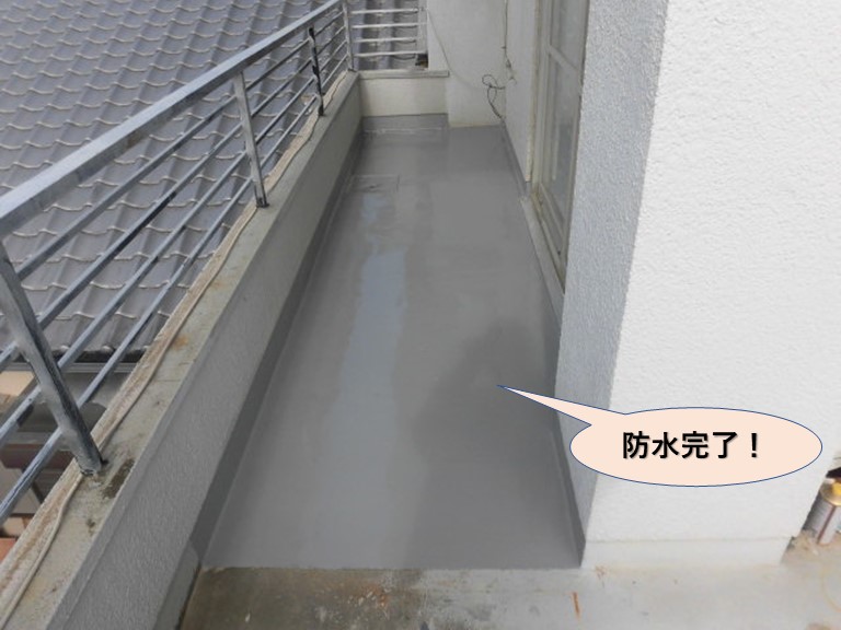 岸和田市のバルコニーをウレタン防水完了
