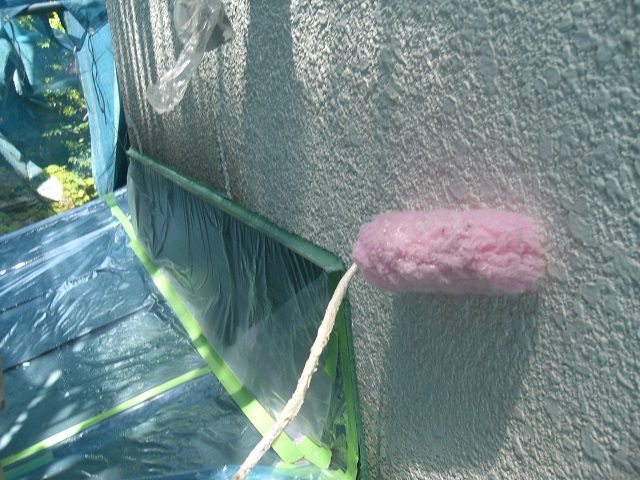 岸和田市春木本町の外壁にシーラー塗装