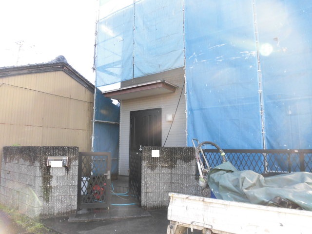 和泉市の塗装前の高圧洗浄