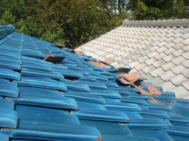 岸和田市の屋根修理前