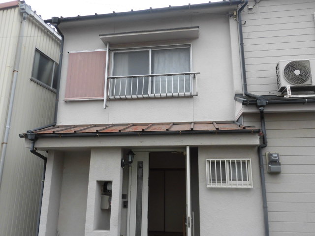 岸和田市の屋根葺き替えと外壁塗装の現調