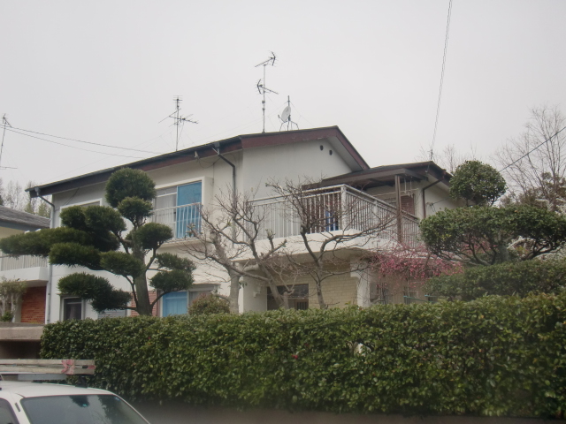 岸和田市天神山町の外壁塗装着工