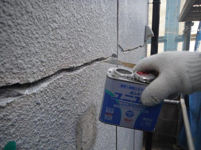 貝塚市のモルタル外壁のクラック補修