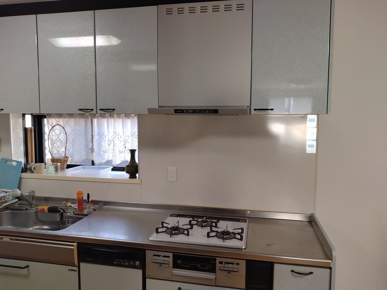 和泉市でレンジフード取替完了