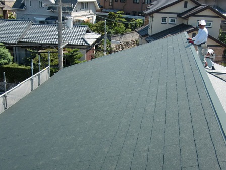 岸和田市上松町の屋根スレート瓦の母屋の葺き替え