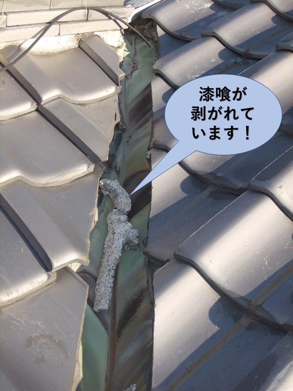 泉大津市の漆喰が剥がれています！