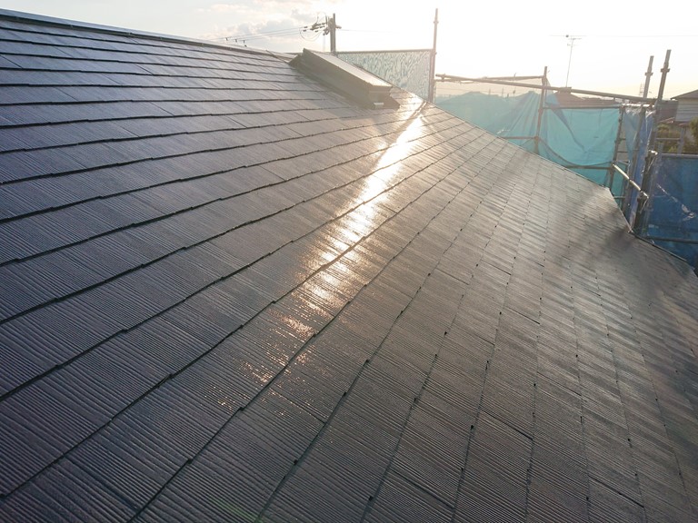 和泉市の屋根が艶のある美しい屋根になりました