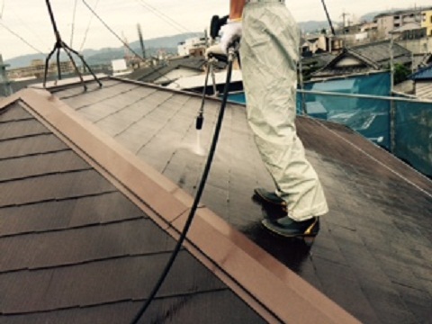 岸和田市西之内町の屋根の高圧洗浄