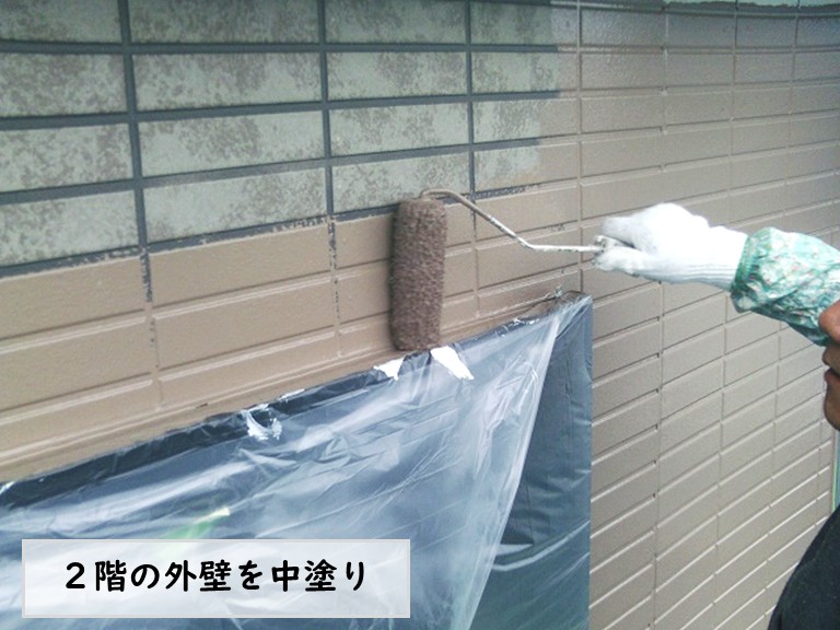 和泉市外壁塗装２階中塗り