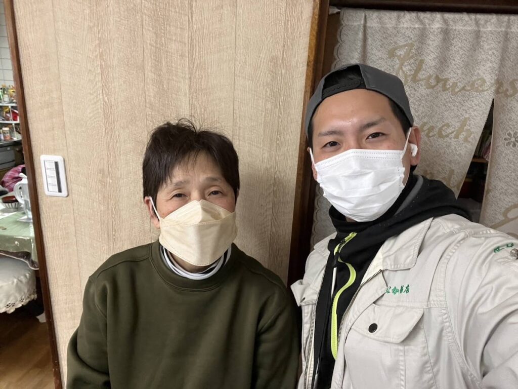 岸和田市でLDKのクロスを貼り替えたO様の声