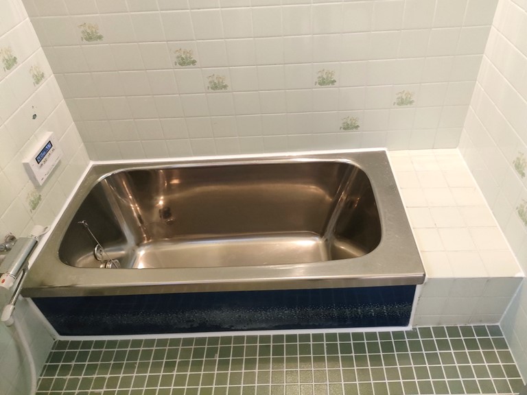 岸和田市浴槽シーリング