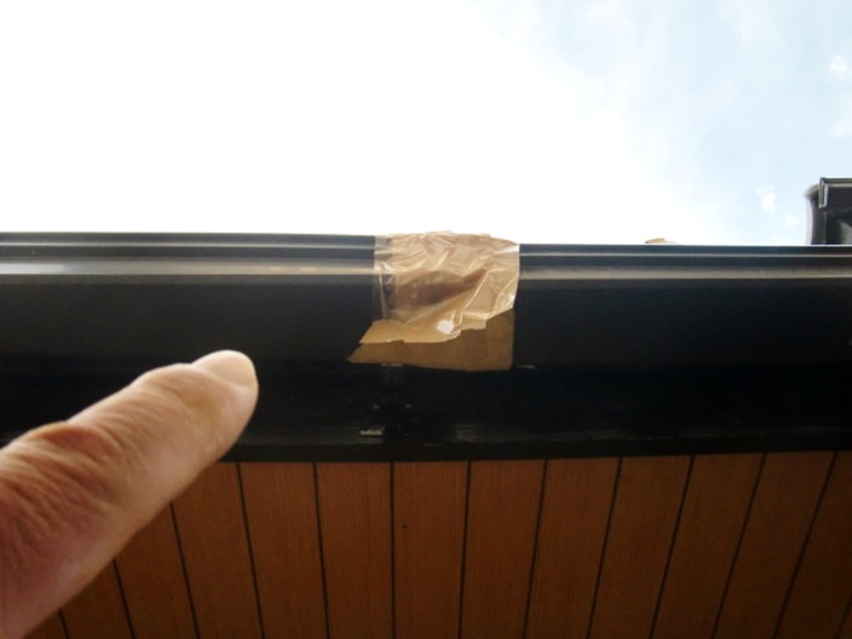 高石市雨樋工事前