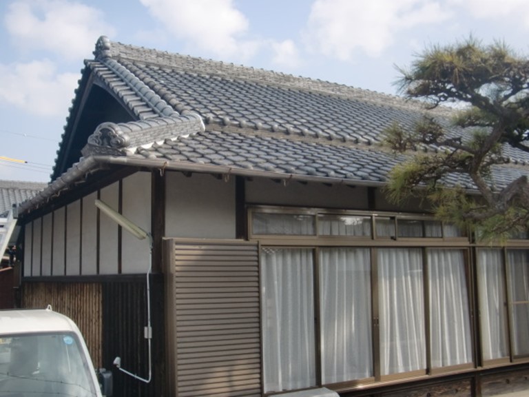 泉南市で雨漏り工事前の様子