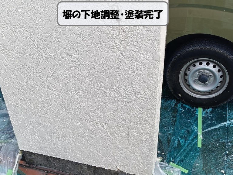 熊取町で塀の塗り替えが完了!下地補修から塀塗装仕上げの様子