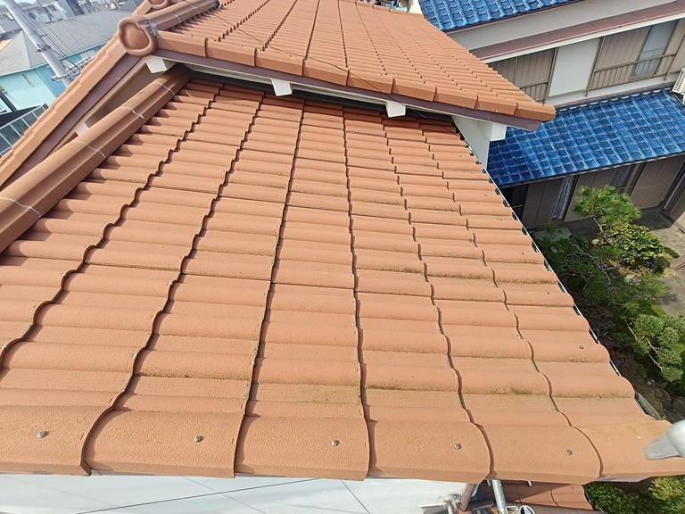 熊取町瓦コケアフター