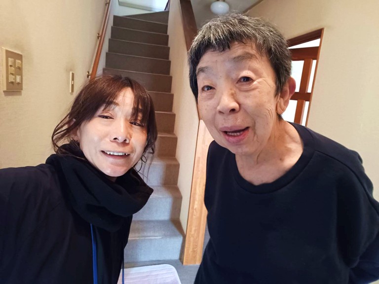 貝塚市でテラス屋根のポリカ波板張り替え工事を行ったS様の声